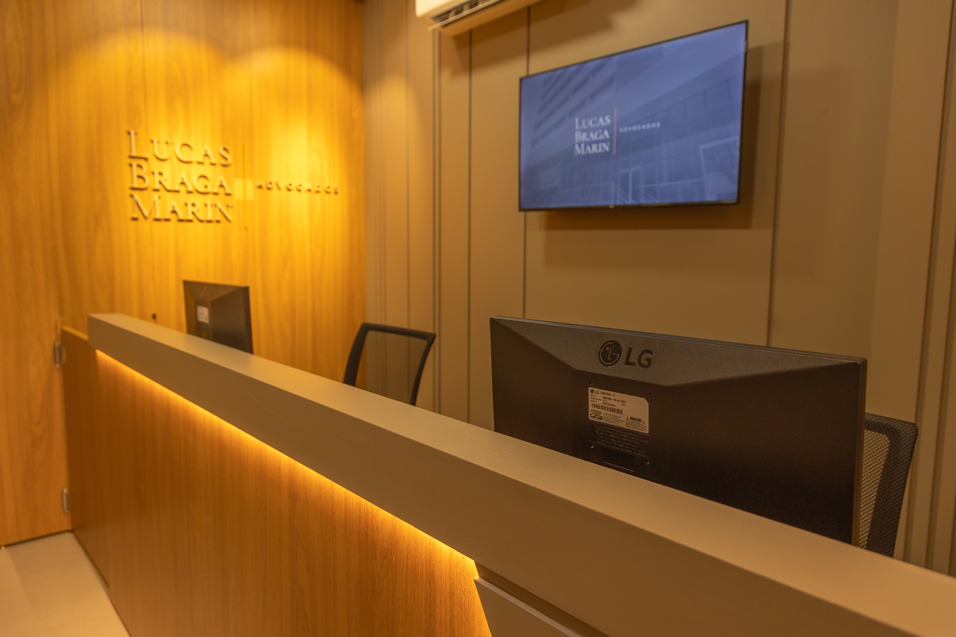 Escritório Lucas Braga Marin Advogados - Ambiente de trabalho